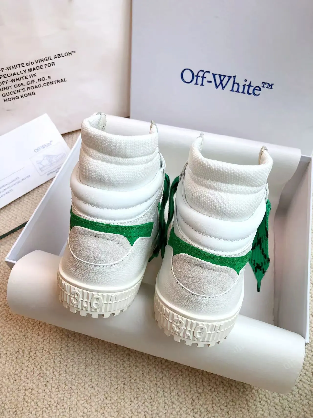 Men's men's shoes P660! 🌈🌈OFF WHITE🌈🌈 ⚡️Couple model⚡️🍓New color🍓 👉Ex-factory price: 130-45 The latest spring model of Gaobang street casual Martin style masterpiece, released the highest quality version on the market 👊 Series original mold opening, original lasting, production technology 1:1 original ➰🔜The best choice for more and more celebrities and Internet celebrities🔸In the classics Changes in the code🔸Innovate in the trend🔸Strive to break away from the shackles of bad street design🔝Although he is not the originator of fashion design, he is definitely a shining dark horse in avant-garde design🐴🆙Do not follow the trend🔅Not universal beauty🔅 Fabric💯First-layer cowhide Lining💯Imported skin-friendly and environmentally friendly polyester mesh Foot pads💯Original molded high-elastic environmentally friendly molding pads Midsole💯Original lasting process Outsole💯Rubber outsole Packaging💯Official website synchronized full set of packaging (brand wrapping paper, brand certificate, brand cloth bag)